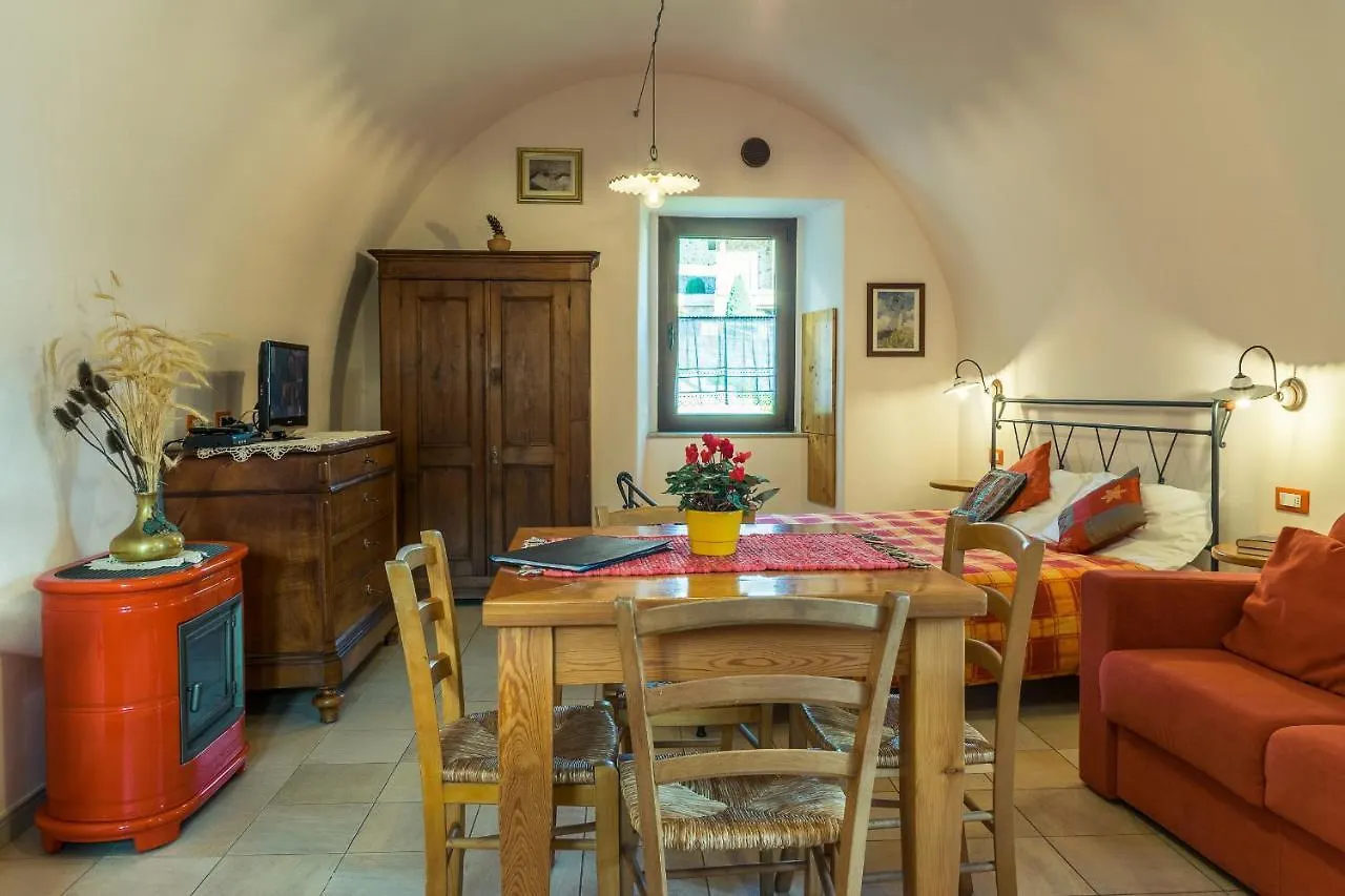 Appartement Castello Di Zorzino Iseo Lake Riva di Solto Italië