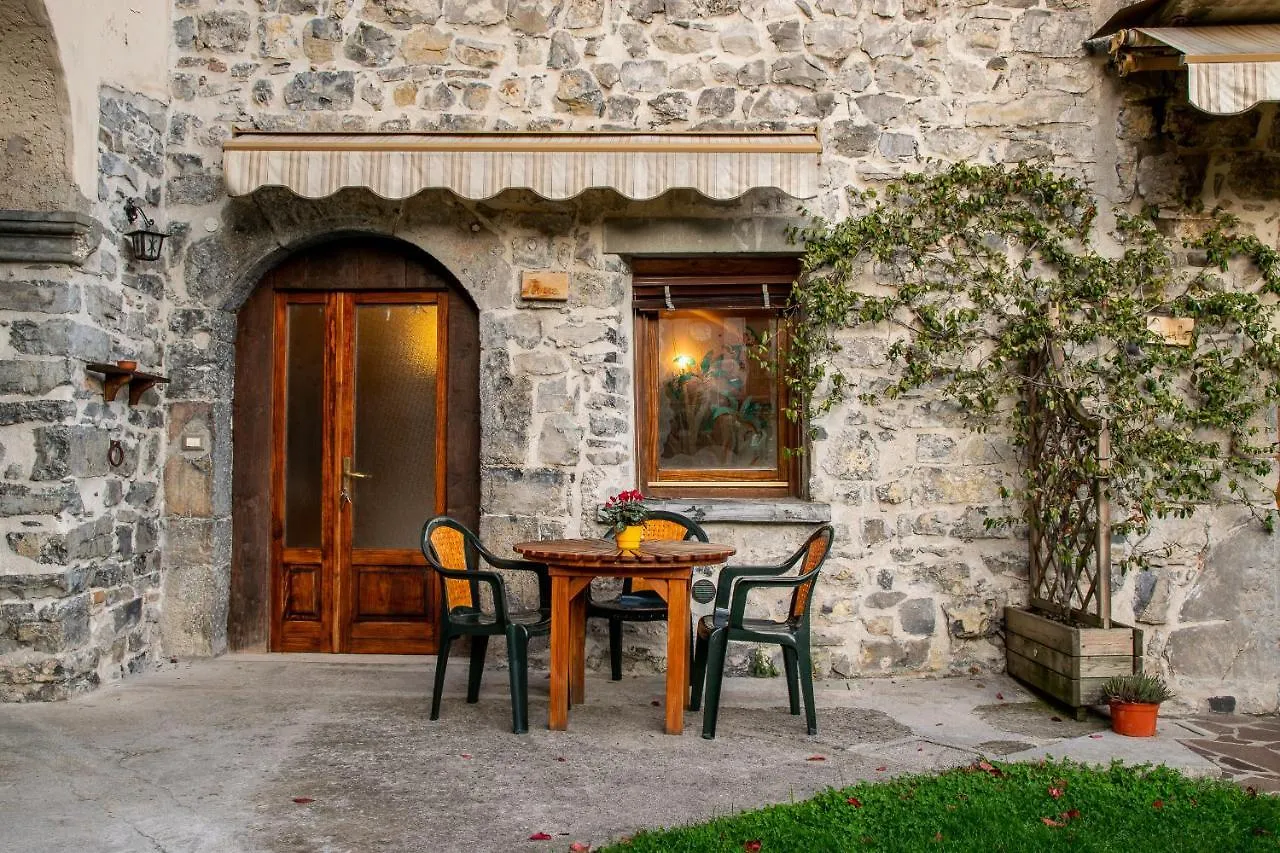 Castello Di Zorzino Iseo Lake Riva di Solto Appartement