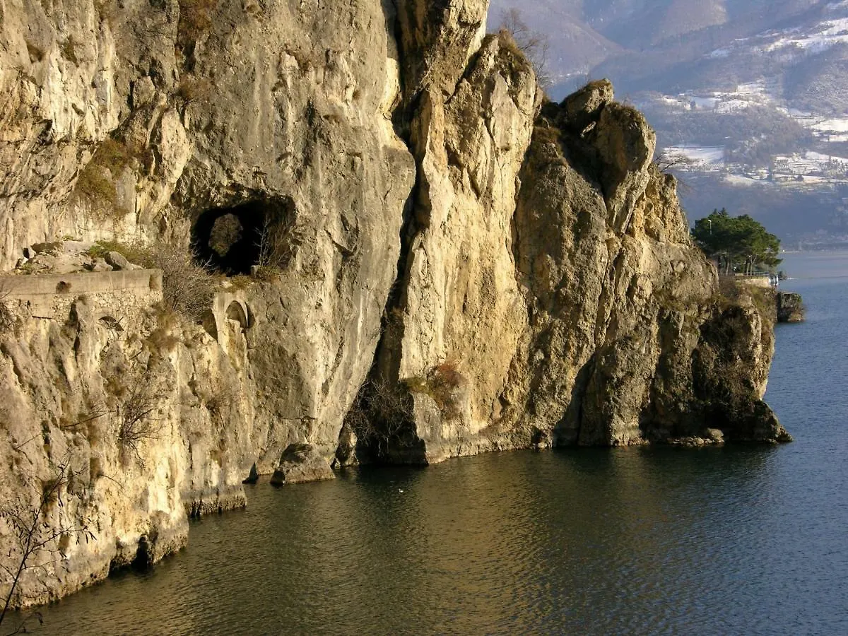 Castello Di Zorzino Iseo Lake Riva di Solto 0*,
